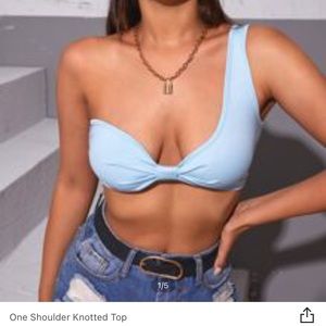 One shoulder crop top